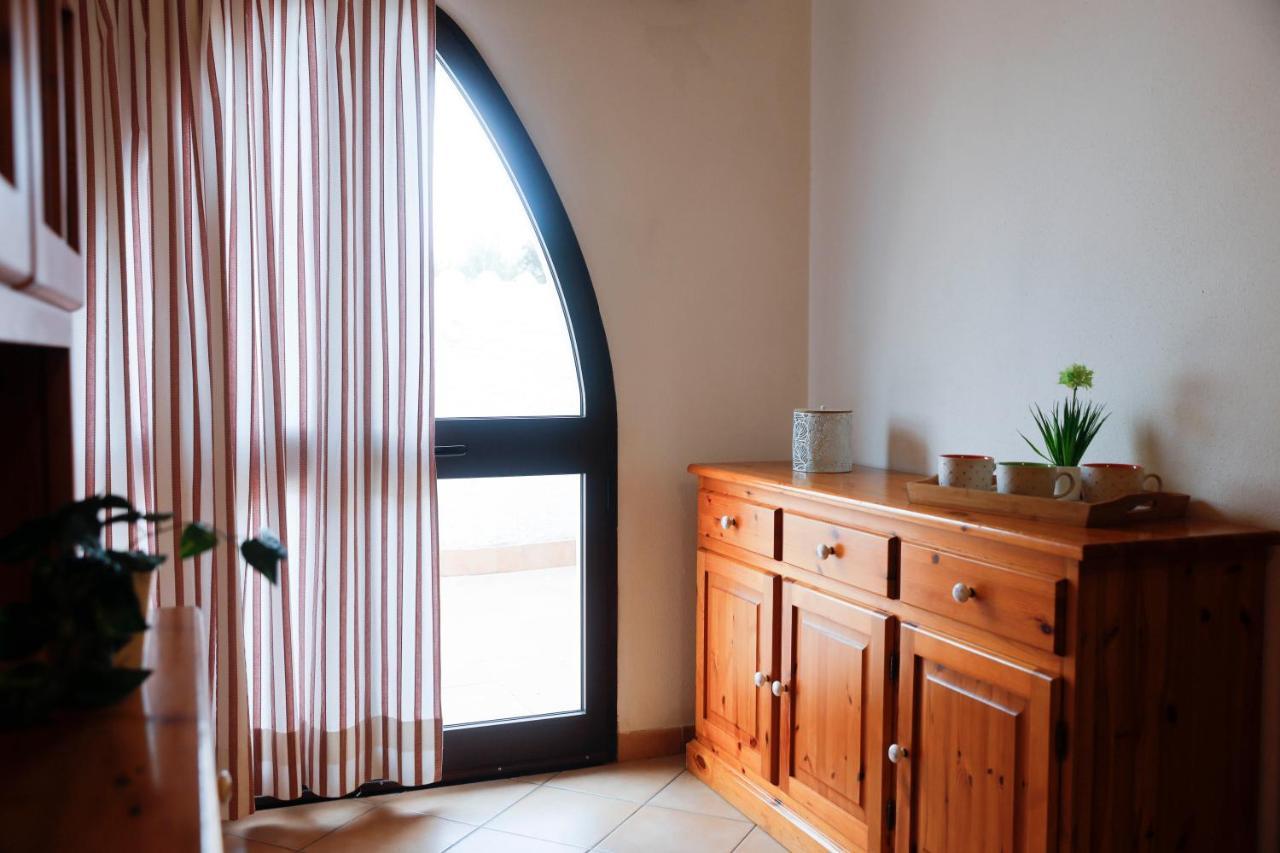 Il Melo Residence Porto Torres Bagian luar foto