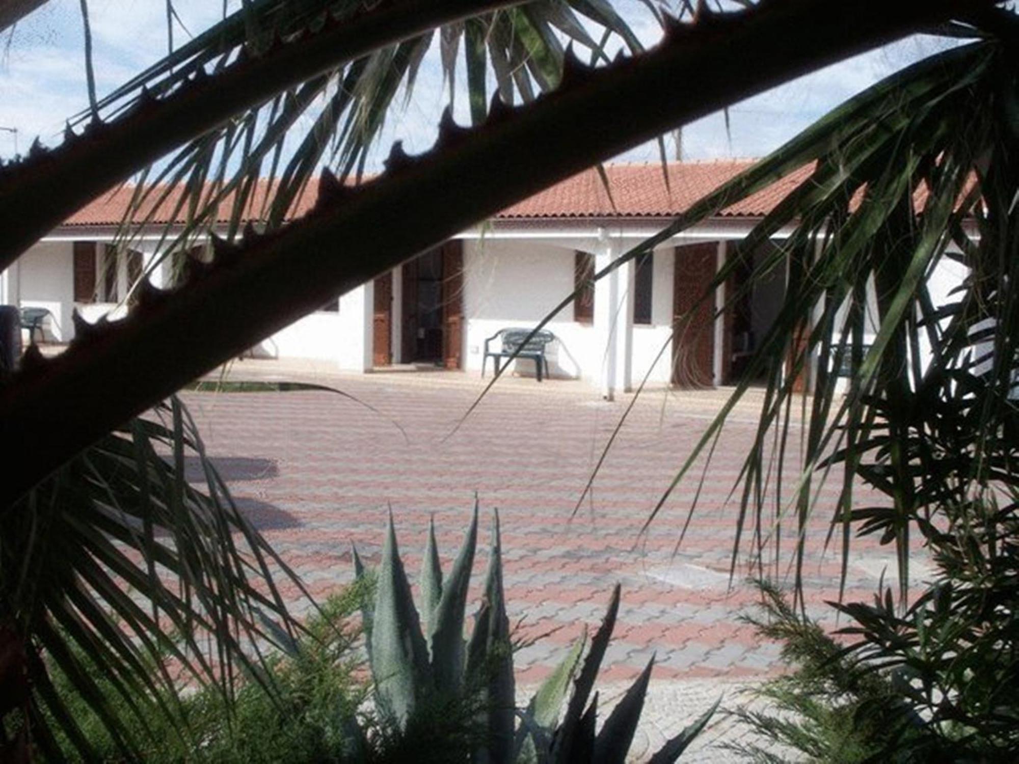 Il Melo Residence Porto Torres Bagian luar foto