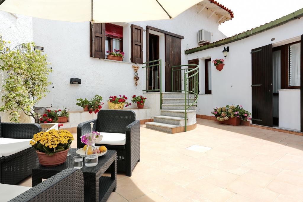Il Melo Residence Porto Torres Bagian luar foto
