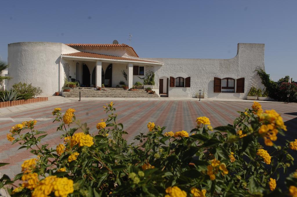 Il Melo Residence Porto Torres Bagian luar foto